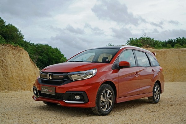 New Mobilio  HR V  Moncer Honda Siap Geber Pasar Dengan 