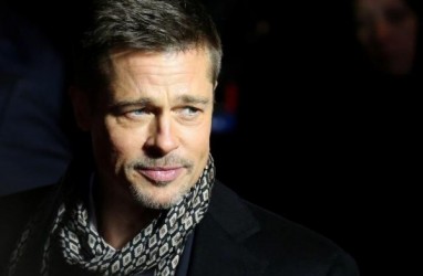 Brad Pitt Setop Minum Alkohol Setelah Bercerai