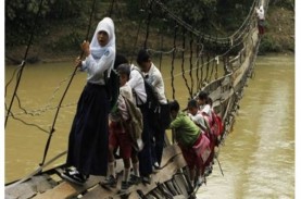 Jembatan Comal Dibongkar, Pemerintah Siapkan Jalur…