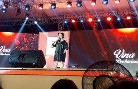 Meikarta Music Festival : Lagu Tak Pandang Usia ala Vina Panduwinanta
