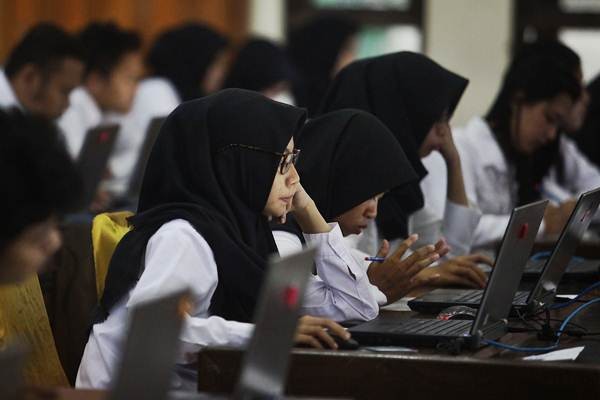 Cpns 2017 Pelamar Protes Perubahan Aturan Kelulusan Ini Penjelasan Bkn Kabar24 Bisnis Com