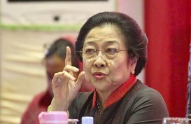 Megawati Soekarnoputri Doktor Kehormatan Bidang Demokrasi Ekonomi