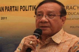 Setya Novanto Tersangka, Akbar Tanjung Sarankan Golkar…