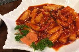 Suka Makanan Korea? Ini Manfaat Tteokbokki
