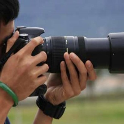 Alasan artis indonesia menyewa jasa fotografer saat liburan