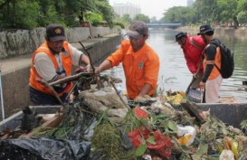 Tahun Baru 2018, Dinas Kebersihan Surabaya Kerahkan 420 Personel