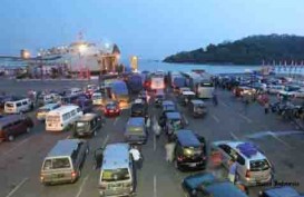 Polisi Bakal Menertibkan Truk Parkir di Pelabuhan Semarang