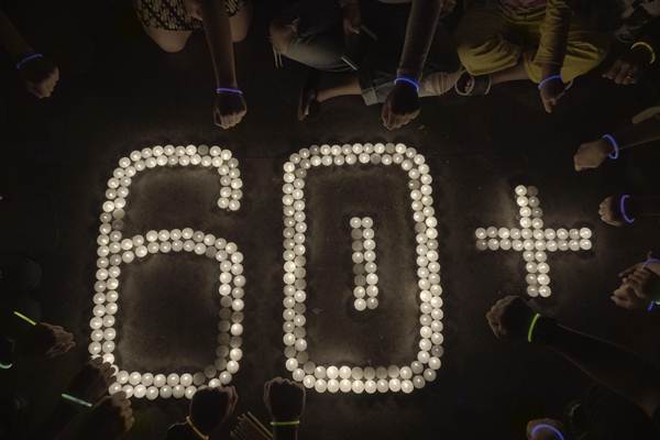 Earth Hour Whiz Poin - Istimewa