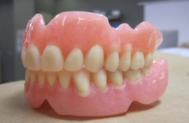 10 Kebiasaan Buruk yang Bisa Merusak Gigi
