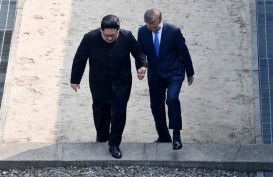 Media Korea Puji Pertemuan Kim Jong-un & Moon Jae-in