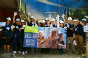 Relawan Duta Besar dan Habitat for Humanity Indonesia Perkuat Komitmen Bangun Rumah Layak