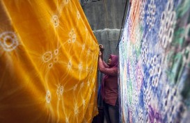 Batik Indonesia Dipamerkan di Paris