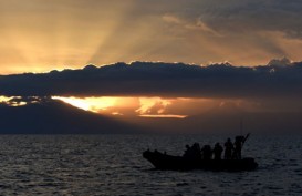 Pacu Wisatawan ke Danau Toba, Luhut Ingatkan Fasilitas Penunjang