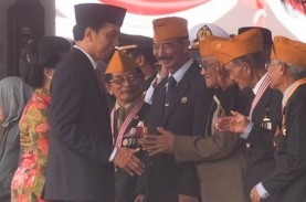 Jokowi Minta Maaf ke Veteran, Kenaikan Tunjangan Baru…