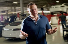 Gara-Gara Elon Musk Isap Ganja Saat Siaran Langsung, Saham Tesla Merosot