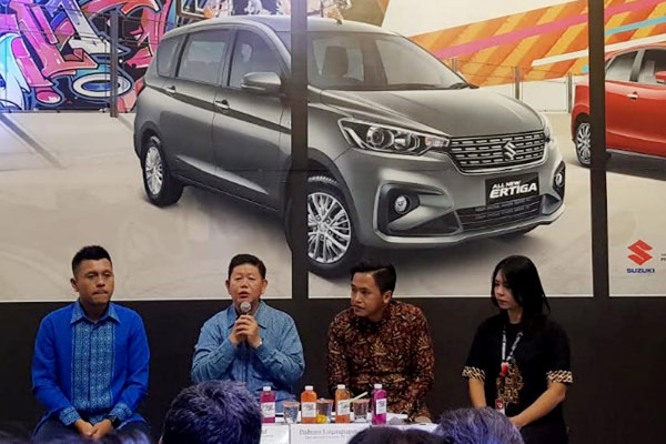 Setiawan Surya selaku 4W Deputy Managing Director PT Suzuki Indomobil Sales (SIS) di arena GIIAS Surabaya 2018.  - SIS
