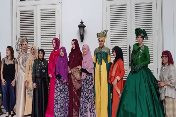 Paris fashion week indonesia