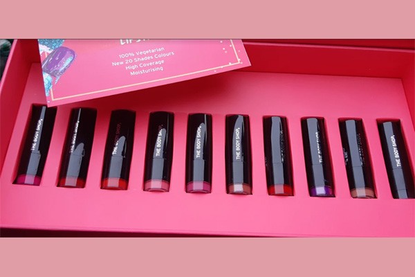 Koleksi lipstik New Color Crush Lipstick dari The Body Shop - Bisnis/Asteria Desi Kartika Sari