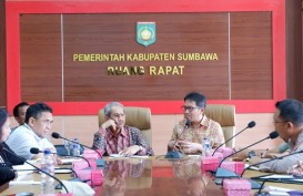 Temui Bupati Sumbawa, Kemenko PMK Minta Percepatan Rehab Rekon Pasca Bencana