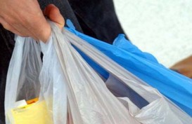 Permen KLHK Pembatasan Kantong Plastik Ditarget Selesai Tahun Ini