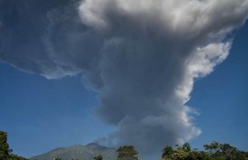 Gunung Merapi Lima Kali Luncurkan Lava Pijar