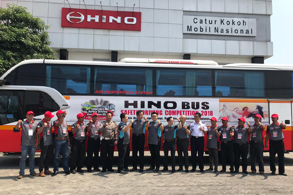 Hino mengajak 60 pengemudi bus untuk ikut tes hari pertama.  - Bisnis/HINO