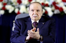 Presiden Aljazair Akhirnya Mundur