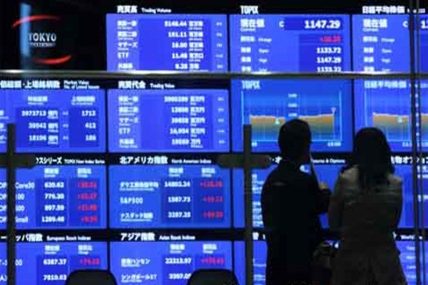 Ilustrasi - Bursa Jepang. - Bisnis/Bloomberg