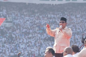 Halo-Halo Bandung Iringi Kedatangan Prabowo ke Panggung…