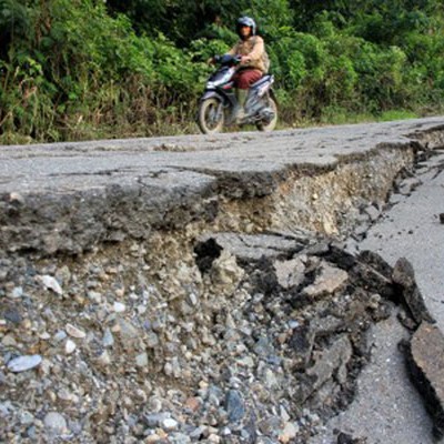 Jalan Trans Kalimantan Poros Tengah Kalteng Rusak Parah Ekonomi Bisnis Com