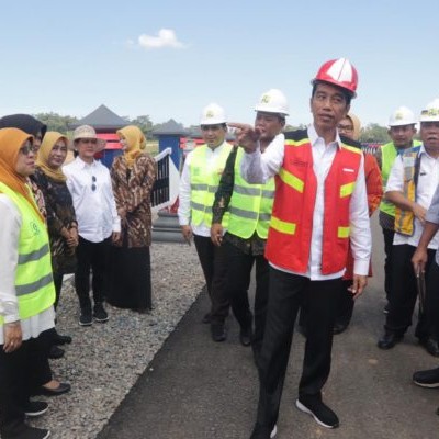 Diresmikan Presiden Jokowi Waduk Gondang Siap Airi Sawah Karanganyar Dan Sragen Ekonomi Bisnis Com