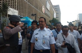 Anies Datangi Lokasi Demo Bawaslu, Harap Jakarta Besok Kembali Normal