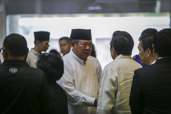 Ani Yudhoyono Meninggal Sby Tiba Tiba Ada Ledakan Sel Kanker Yang Meningkat Tajam Kabar24 Bisnis Com