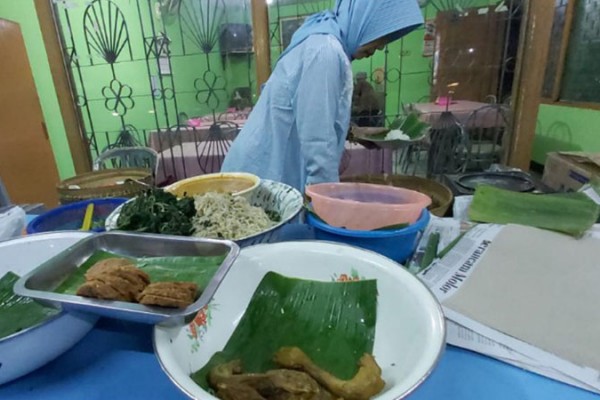 Nasi Pecel Mbak Toety Kota Mojokerto, Jawa Timur - Rekomendasi Tempat Kuliner Di Mojokerto Yang ...