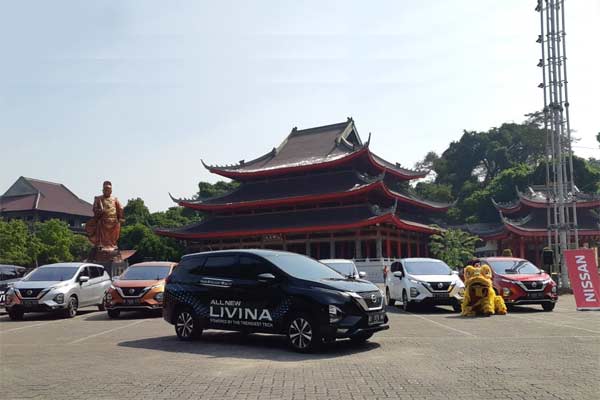 Test drive All New Nissan Livina dimulai dari Klenteng Sam Poo Kong, Semarang, menuju Solo dan Yogyakarta pada 24-25 Juni 2019.  - BISNIS.COM/Aprianus Doni Tolok