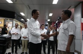 Jokowi dan Prabowo Tak Bicarakan Pembagian Kue Kekuasaan di MRT