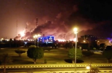 Kebakaran di Pabrik Minyak Saudi Aramco Didalangi Gerilyawan Houthi