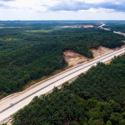 Jalan Trans Borneo Harus Untungkan Perdagangan Indonesia Malaysia