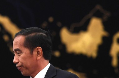 Jangan Hanya Minta Bunga Turun Pak Jokowi! Lihat Paradoks Ini