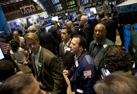 Wall Street Rebound di Tengah Tensi Tinggi Timur Tengah