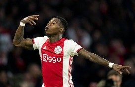 Quincy Promes Bawa Ajax Ungguli PSV Eindhoven