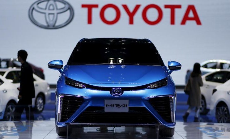 Sebuah mobil Toyota Mirai terlihat di Pameran Industri Otomotif Internasional Shanghai. -  REUTERS / Aly Song