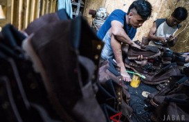 Cegah COVID-19, Ribuan Pekerja Industri Kulit di Garut Dirumahkan 