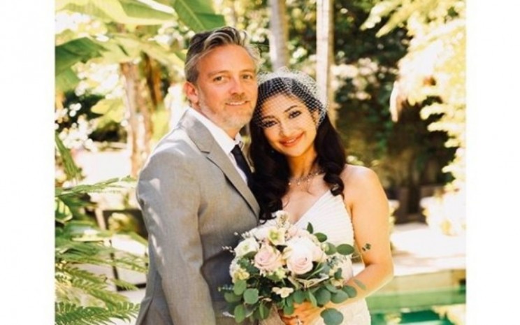 Rahma Azhari Menikah Dengan Aktor Hollywood Paris Chong Lifestyle Bisnis Com
