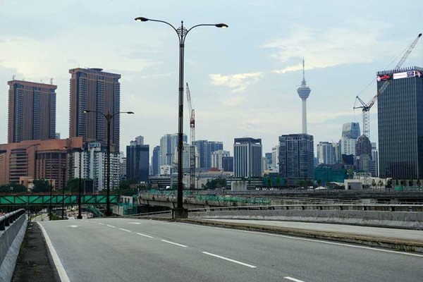 Begini Aktivitas Bisnis Di Kuala Lumpur Hari Pertama Setelah Longgarkan Lockdown Kabar24 Bisnis Com