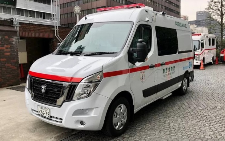 Nissan EV Ambulance atau NV400 kini sudah dijual di pasar Eropa.  - NISSAN