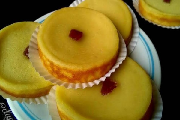 Kue Lumpur Kue Khas Indonesia Yang Lumer Di Mulut Traveling Bisnis Com