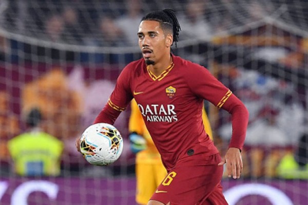 Roma Tawarkan 14 Juta Euro Ke United Untuk Permanenkan Smalling Bola Bisnis Com