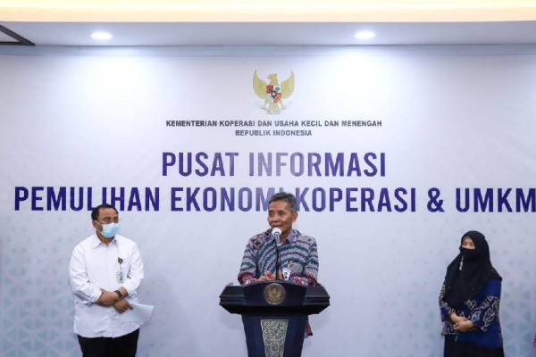 Kemenkop Ukm Dan Bri Dorong Kebangkitan Usaha Mikro Kecil Dan Menengah Melalui Penyaluran Subsidi Bunga Kur Finansial Bisnis Com