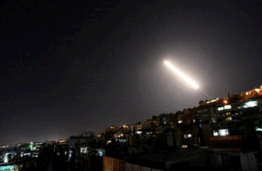Rudal Suriah Hadang Serangan Udara Israel di Langit Damaskus